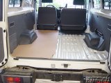  TOYOTA HZJ78 - Buschtaxi : Einbau Bodenplatte 