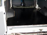  TOYOTA HZJ78 - Buschtaxi :  Einbau Bodenplatte 