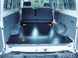  TOYOTA HZJ78 - Buschtaxi :  Einbau Bodenplatte 