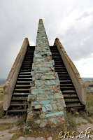 ... weiter zum Friedhof von Noratus