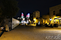 Altstadt mit Flame Towers, Baku