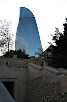 Die Treppe zu den Flame Towers