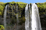  Seljalandsfoss 