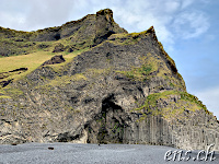 Reynisfjara-Beach