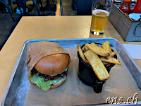 Leckerer Bluecheese-Burger und super Bier ;-)