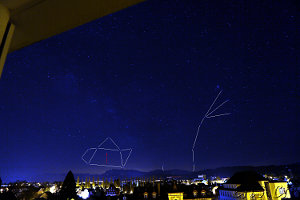 Grossbild (press f to expand)<br />Nova Sagittarii 2015 No. 2 "im Teekrug" des Schützen (Sagittarius), rechts der Skorpion <br /> 04:18 Uhr, 24mm, f/2.8, ISO 400, 12 Sekunden (ohne Nachführung)  <br /> im Hintergrund der Pilatus